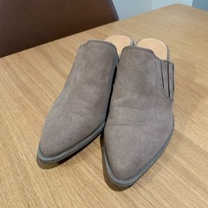 American Eagle Brown Mule/Clog